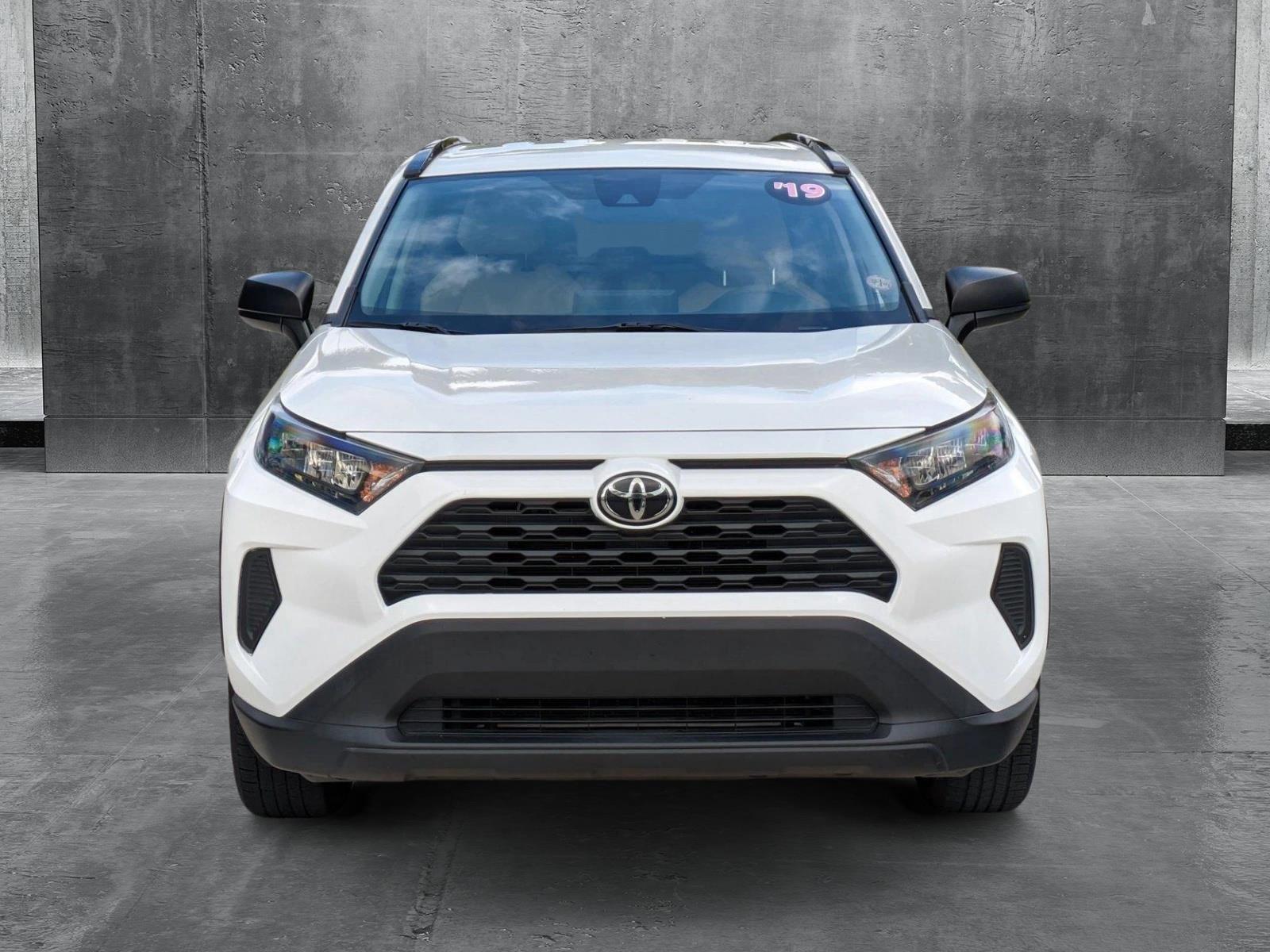 2019 Toyota RAV4 Vehicle Photo in Davie, FL 33331