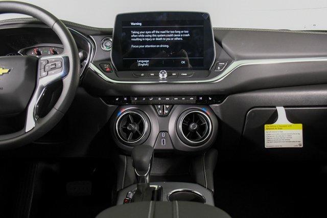 2025 Chevrolet Blazer Vehicle Photo in PUYALLUP, WA 98371-4149