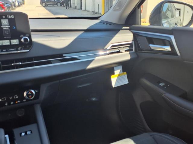 2025 Mitsubishi Outlander Plug-In Hybrid Vehicle Photo in Tampa, FL 33612