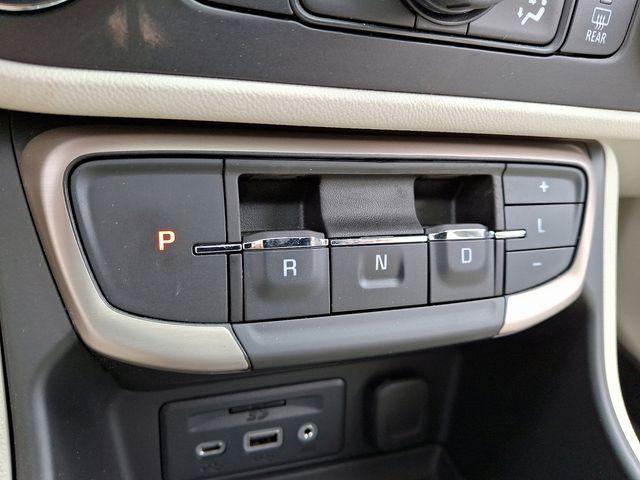 2023 GMC Terrain Vehicle Photo in WATERTOWN, CT 06795-3318
