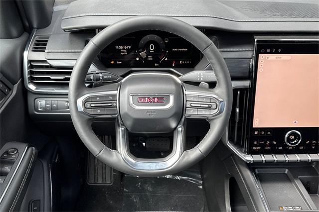 2025 GMC Acadia Vehicle Photo in ELK GROVE, CA 95757-8703