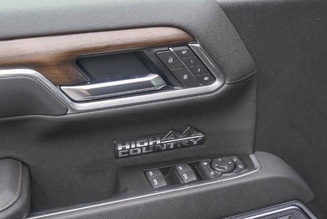 2025 Chevrolet Silverado 1500 Vehicle Photo in VENTURA, CA 93003-8585