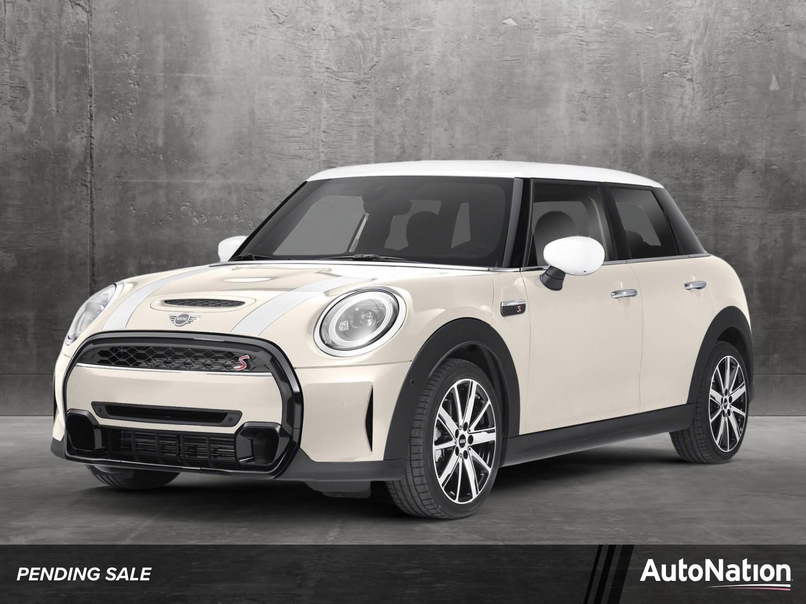 2022 MINI Cooper Hardtop 4 Door Vehicle Photo in Hollywood, FL 33021