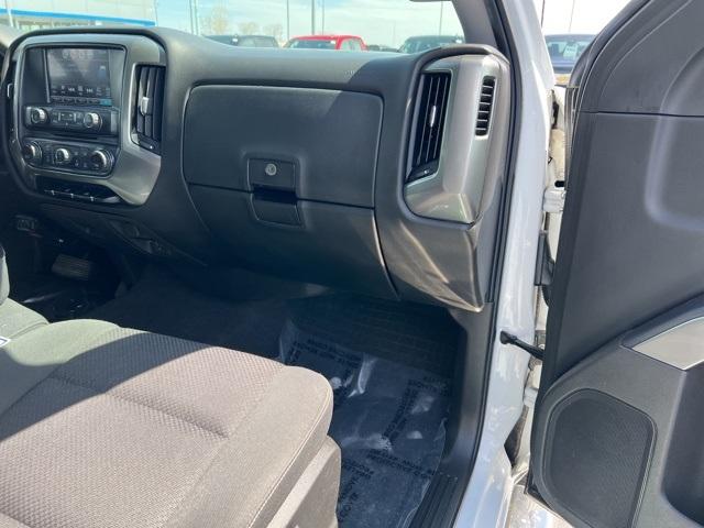 2018 Chevrolet Silverado 1500 Vehicle Photo in GREEN BAY, WI 54304-5303