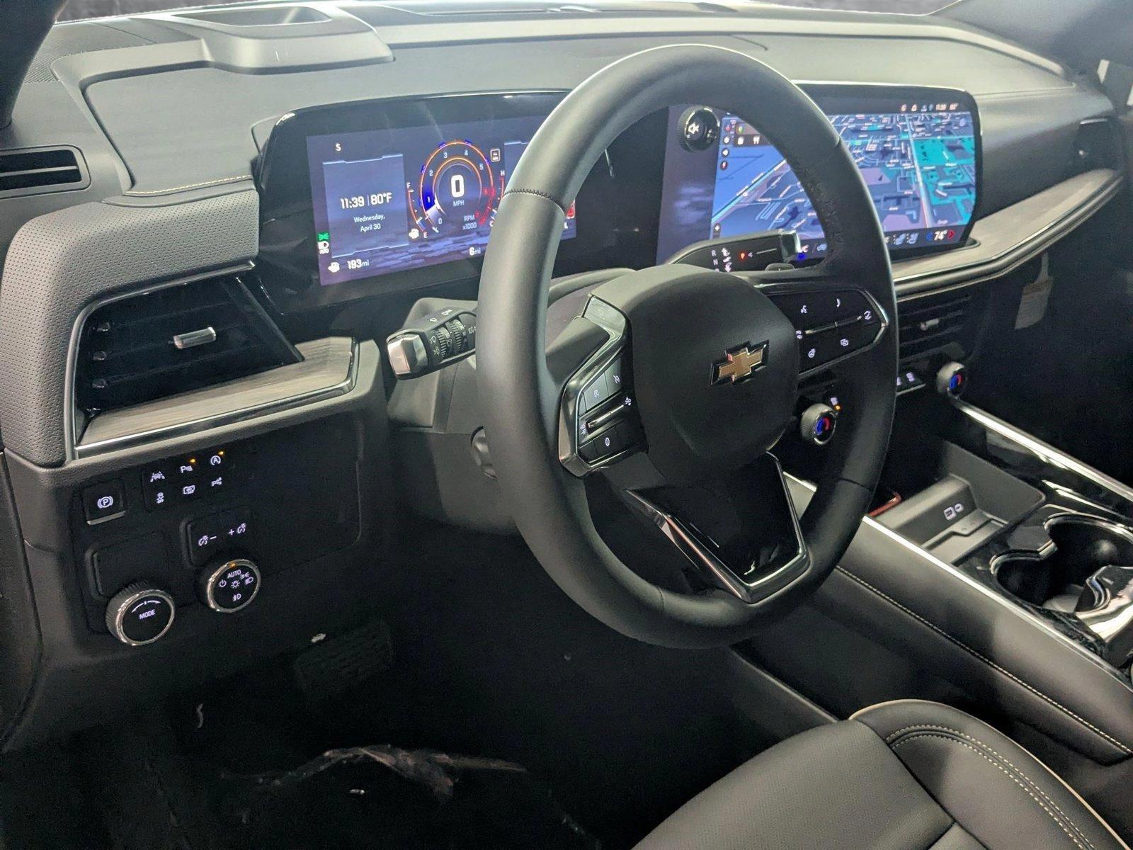 2025 Chevrolet Suburban Vehicle Photo in PEMBROKE PINES, FL 33024-6534