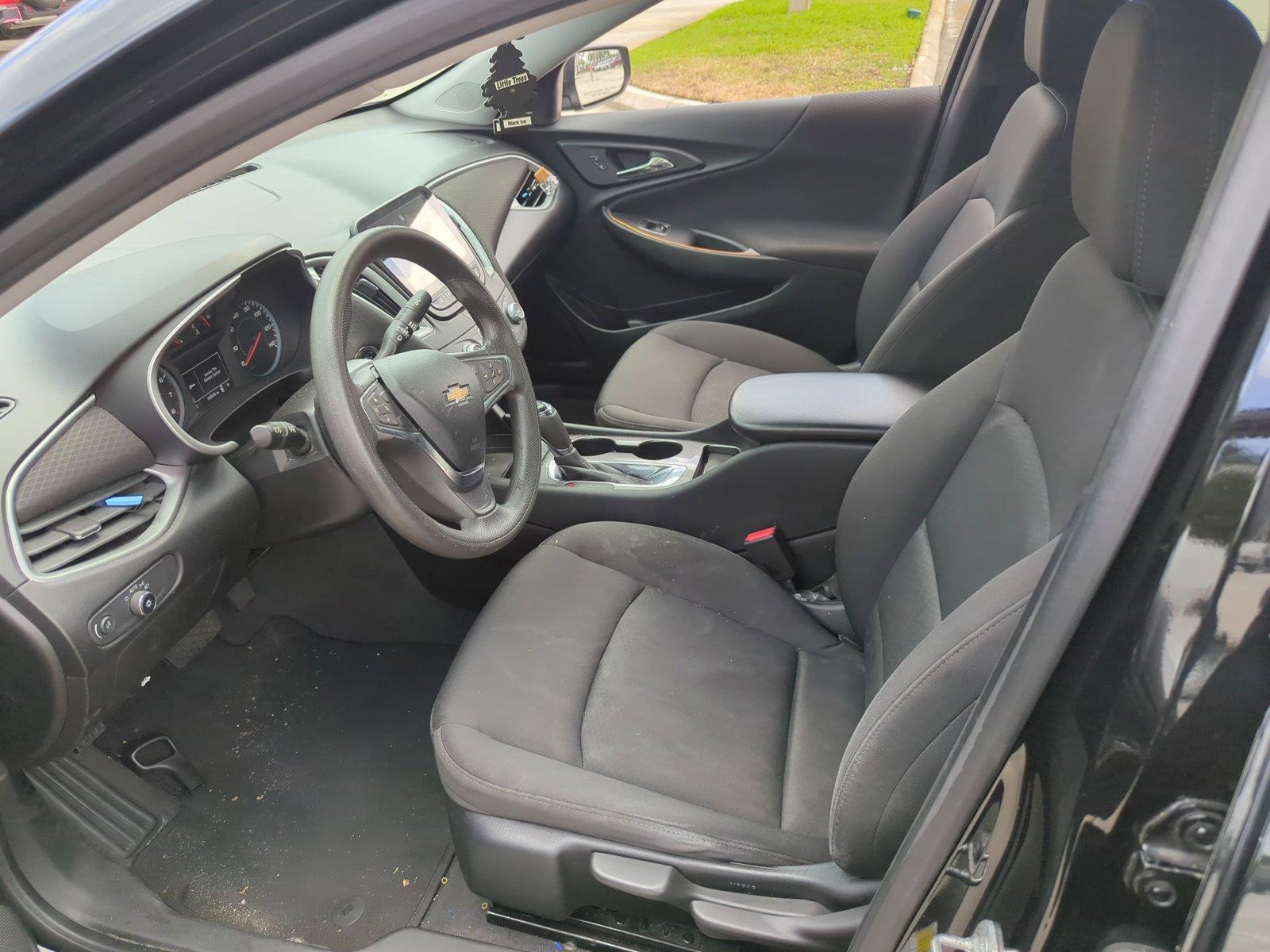 2019 Chevrolet Malibu Vehicle Photo in Pembroke Pines, FL 33027