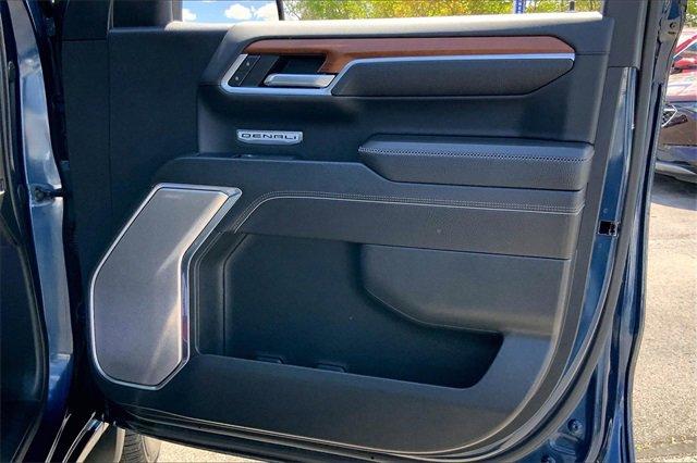 2022 GMC Sierra 1500 Vehicle Photo in INDEPENDENCE, MO 64055-1377