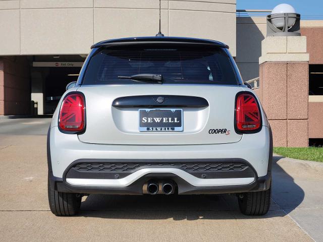 2023 MINI Cooper S Hardtop 2 Door Vehicle Photo in PLANO, TX 75024