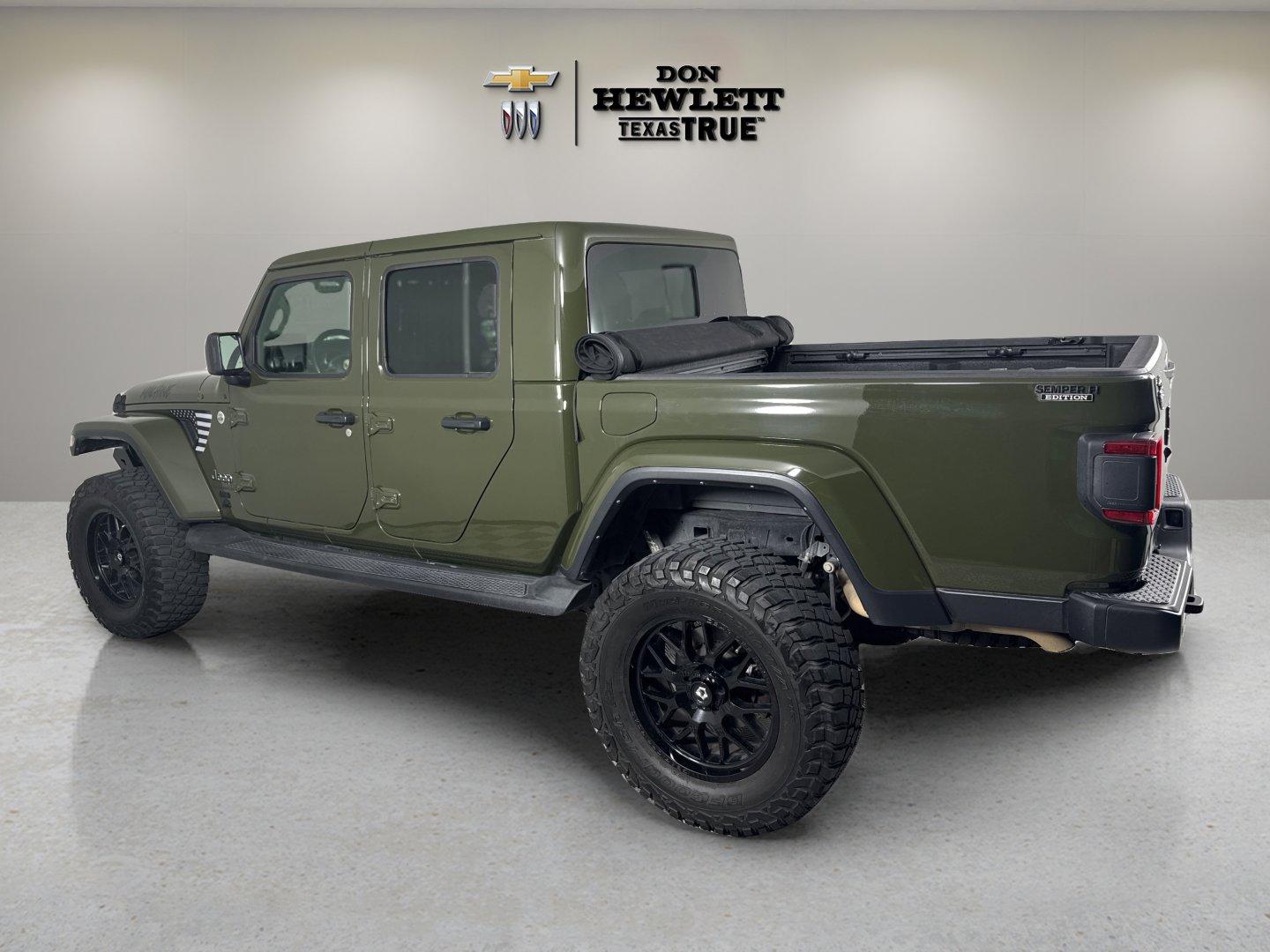 2022 Jeep Gladiator Vehicle Photo in GEORGETOWN, TX 78626-7508