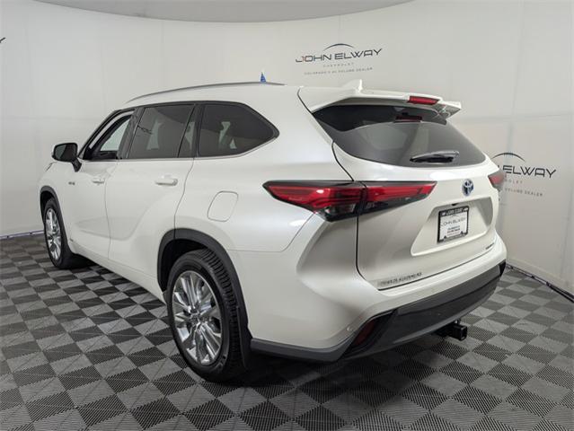2021 Toyota Highlander Vehicle Photo in ENGLEWOOD, CO 80113-6708