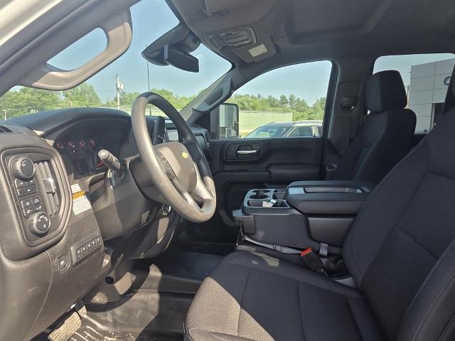 2025 Chevrolet Silverado 3500 HD Vehicle Photo in GARDNER, MA 01440-3110