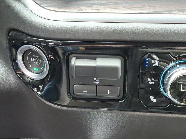 2025 GMC Sierra 1500 Vehicle Photo in TREVOSE, PA 19053-4984