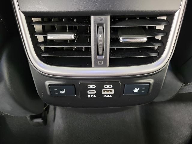2024 Subaru Outback Vehicle Photo in Green Bay, WI 54304