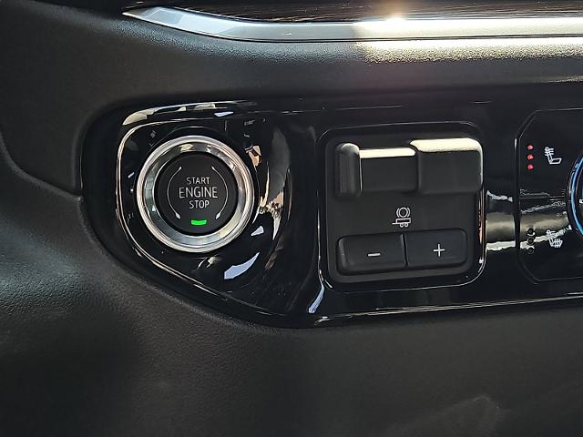 2025 GMC Sierra 1500 Vehicle Photo in TREVOSE, PA 19053-4984