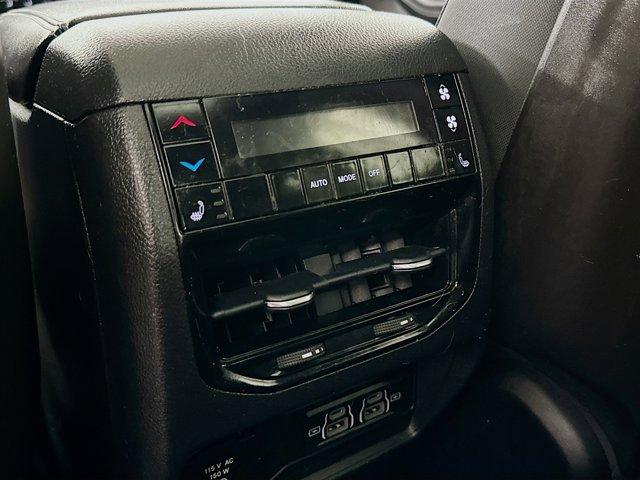 2022 Jeep Grand Cherokee L Vehicle Photo in Doylsetown, PA 18901