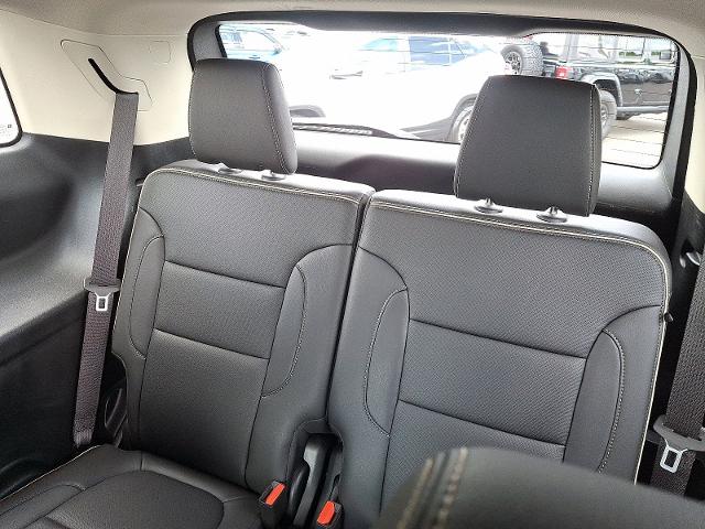 2023 GMC Acadia Vehicle Photo in TREVOSE, PA 19053-4984