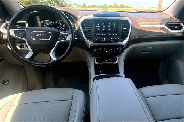 2023 GMC Acadia Vehicle Photo in TOPEKA, KS 66609-0000