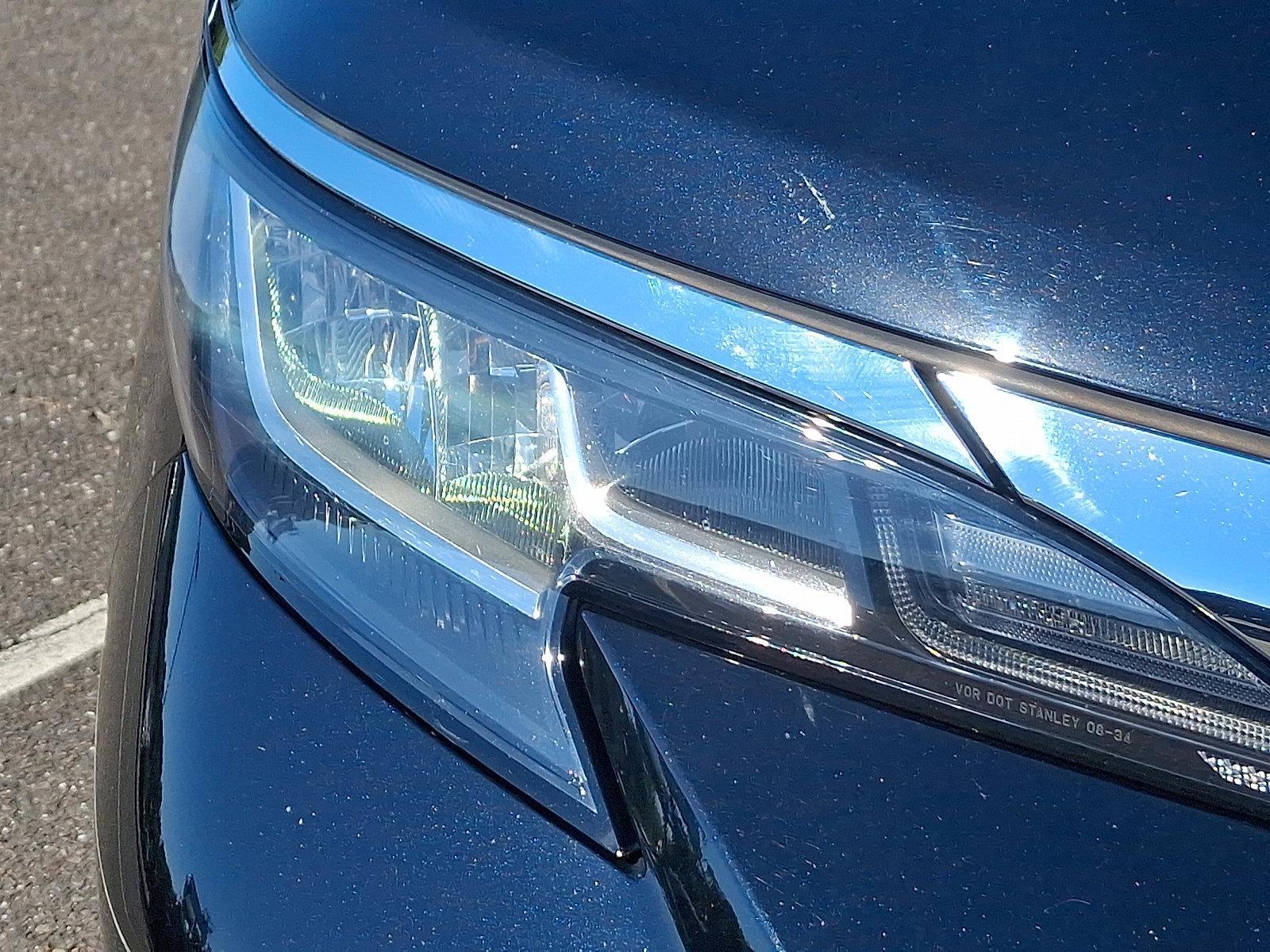 2022 Toyota Sienna Vehicle Photo in Trevose, PA 19053