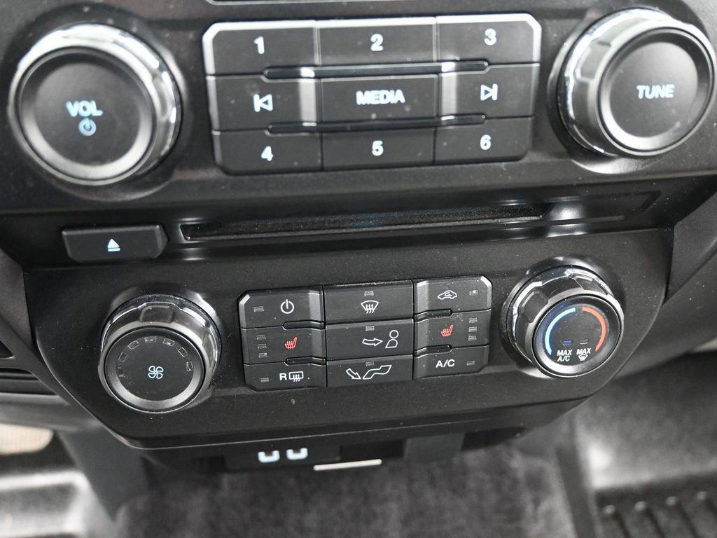 2017 Ford F-150 Vehicle Photo in Cedar Rapids, IA 52402