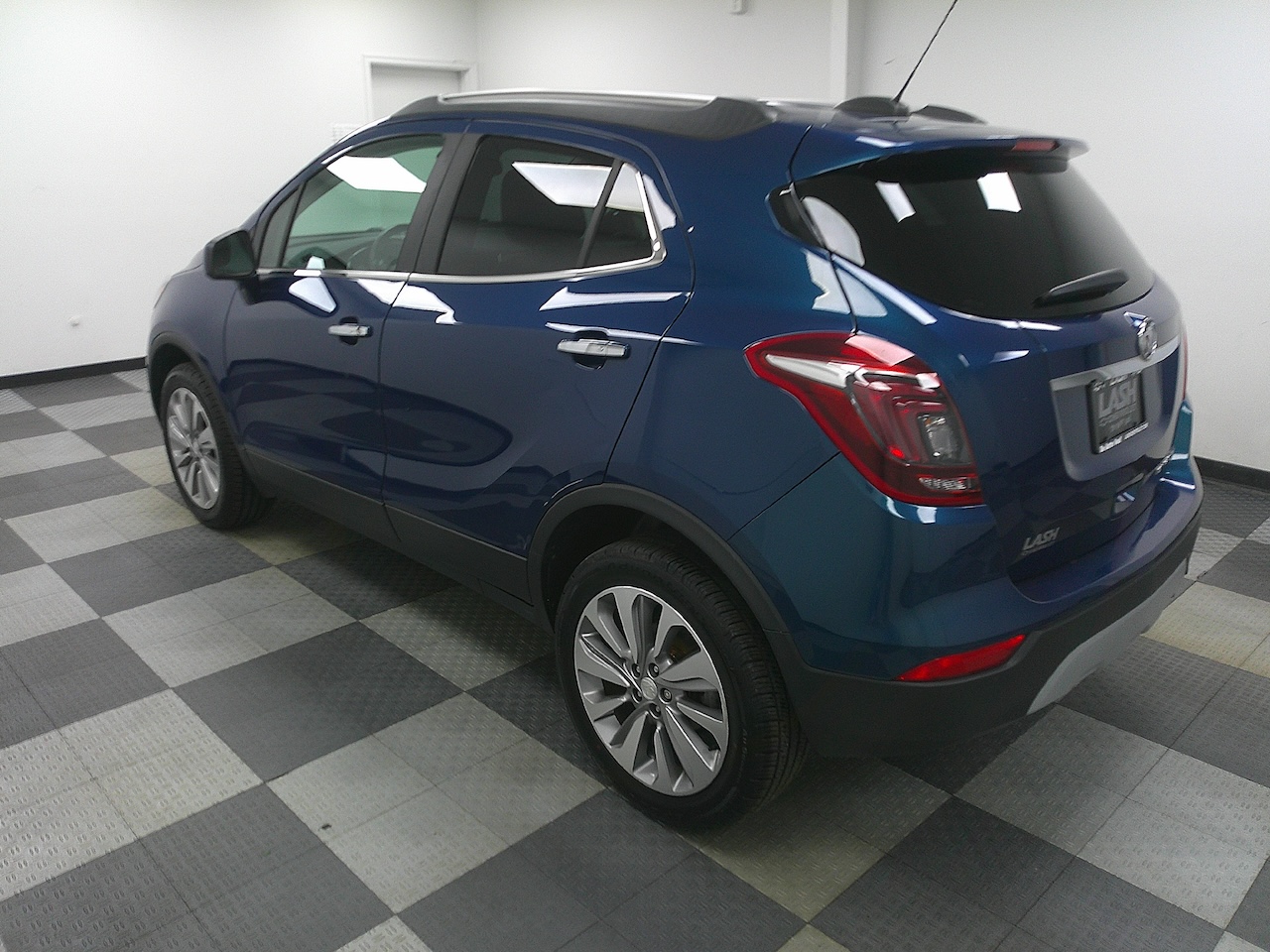 Certified 2020 Buick Encore Preferred with VIN KL4CJESB8LB053859 for sale in Johnstown, OH