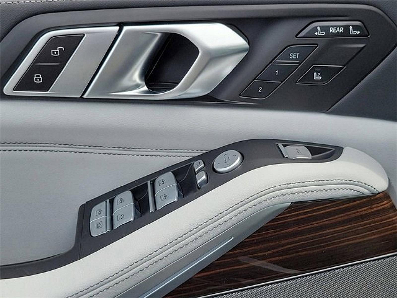 2024 BMW X7 xDrive40i Vehicle Photo in Lancaster, PA 17601