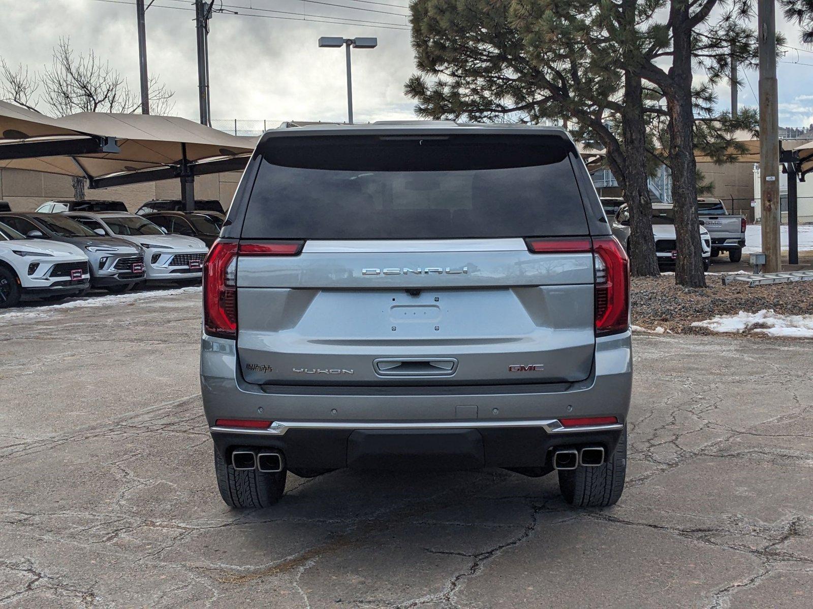 2025 GMC Yukon XL Vehicle Photo in GOLDEN, CO 80401-3850