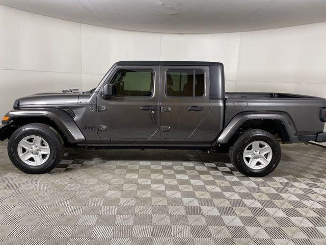 2022 Jeep Gladiator Vehicle Photo in PHOENIX, AZ 85014-3381