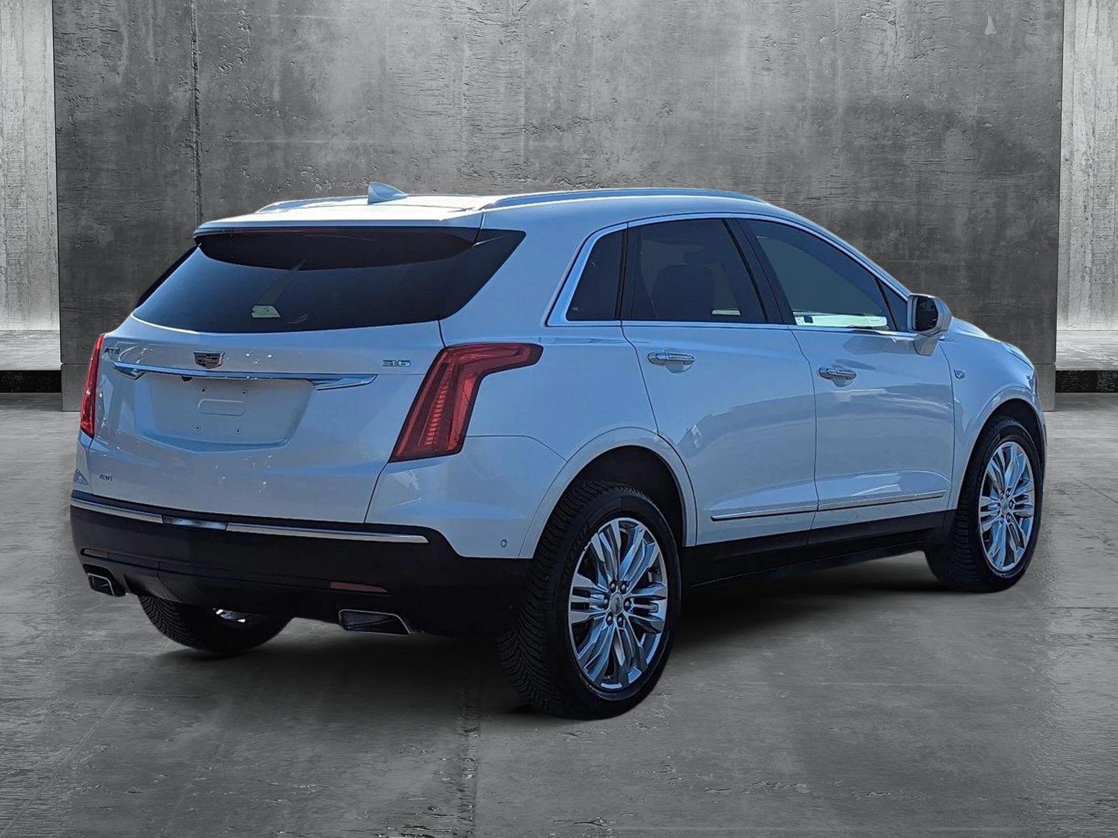 2017 Cadillac XT5 Vehicle Photo in Spokane Valley, WA 99212