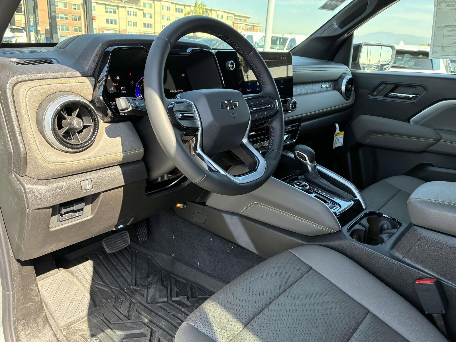 2025 Chevrolet Colorado Vehicle Photo in LOS ANGELES, CA 90007-3794