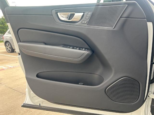 2025 Volvo XC60 Vehicle Photo in Grapevine, TX 76051