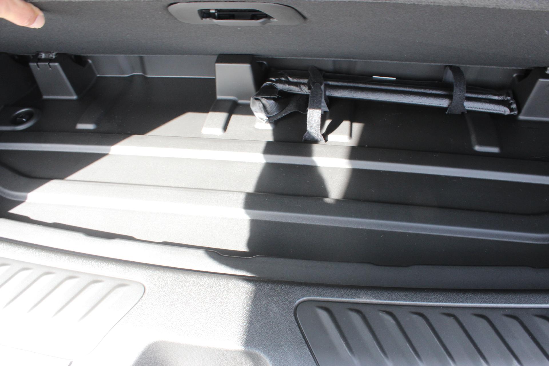 2025 GMC Yukon Vehicle Photo in AURORA, CO 80012-4011