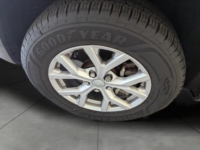 2021 Jeep Grand Cherokee L Vehicle Photo in Oshkosh, WI 54901