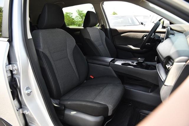 2023 Nissan Rogue Vehicle Photo in Ballwin, MO 63011