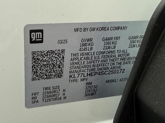 2025 Chevrolet Trax Vehicle Photo in COLUMBIA, MO 65203-3903
