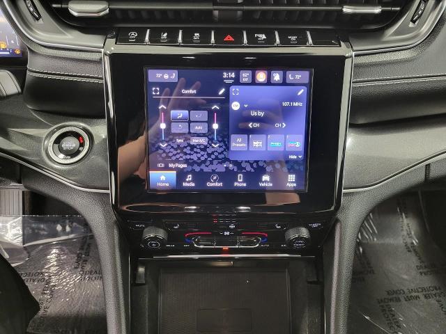2021 Jeep Grand Cherokee L Vehicle Photo in NEENAH, WI 54956-2243