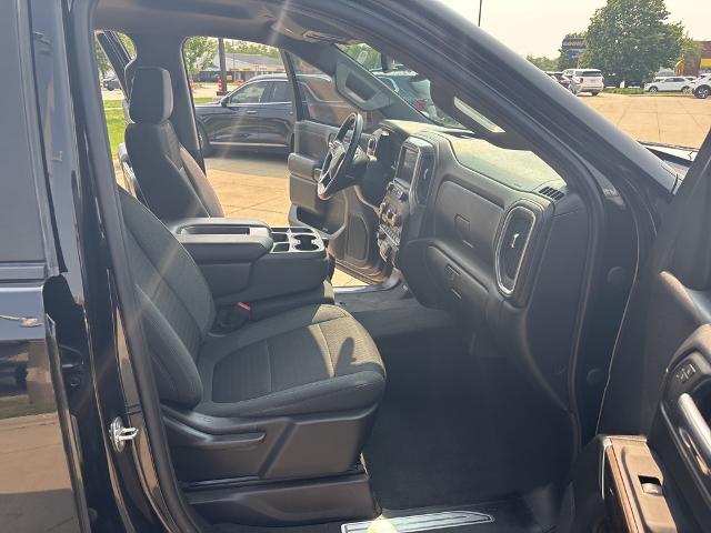 2020 Chevrolet Silverado 1500 Vehicle Photo in Peoria, IL 61615