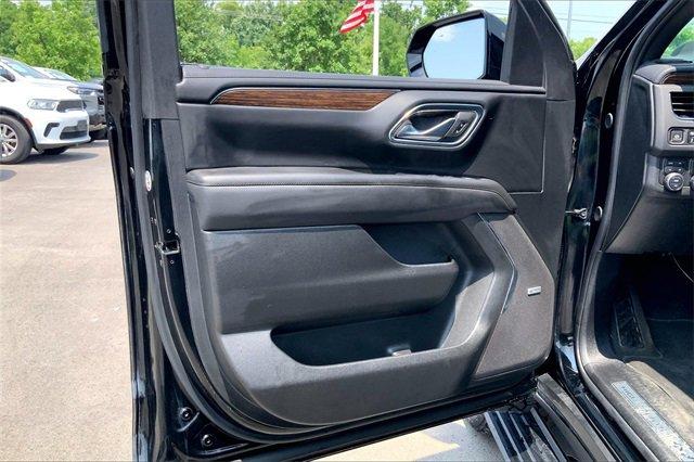 2024 Chevrolet Suburban Vehicle Photo in KANSAS CITY, MO 64114-4502