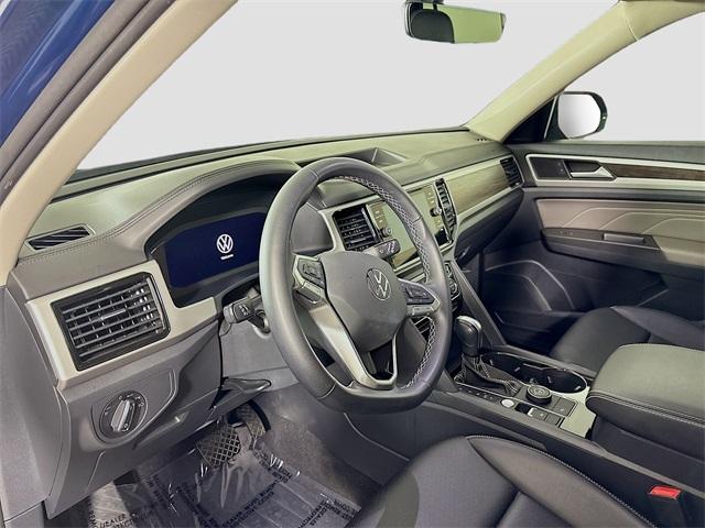 2023 Volkswagen Atlas Vehicle Photo in Puyallup, WA 98371