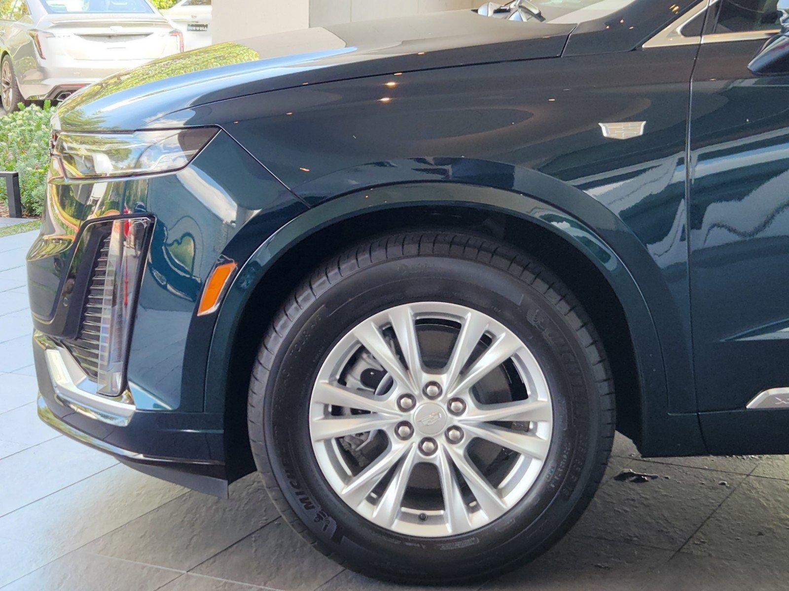 2024 Cadillac XT6 Vehicle Photo in HOUSTON, TX 77079-1502