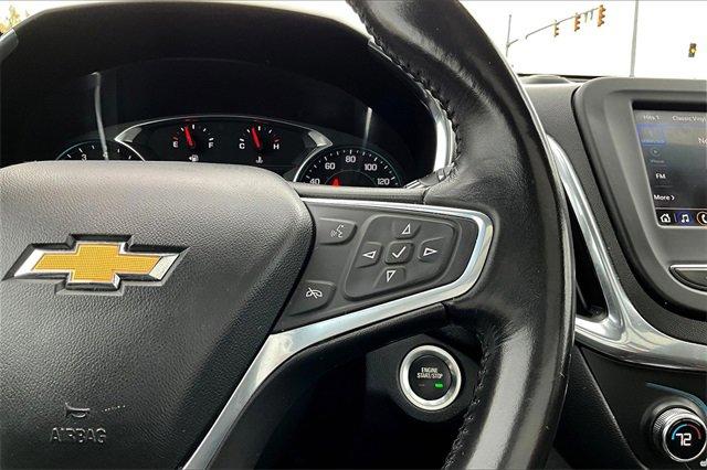 2022 Chevrolet Equinox Vehicle Photo in TOPEKA, KS 66609-0000