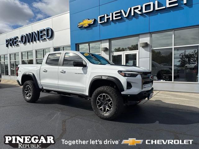 Used 2024 Chevrolet Colorado ZR2 with VIN 1GCPTFEK0R1116390 for sale in Republic, MO