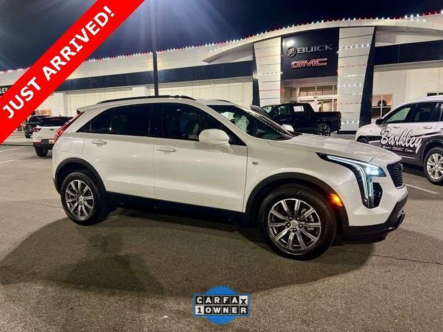 Cadillac XT4's photo