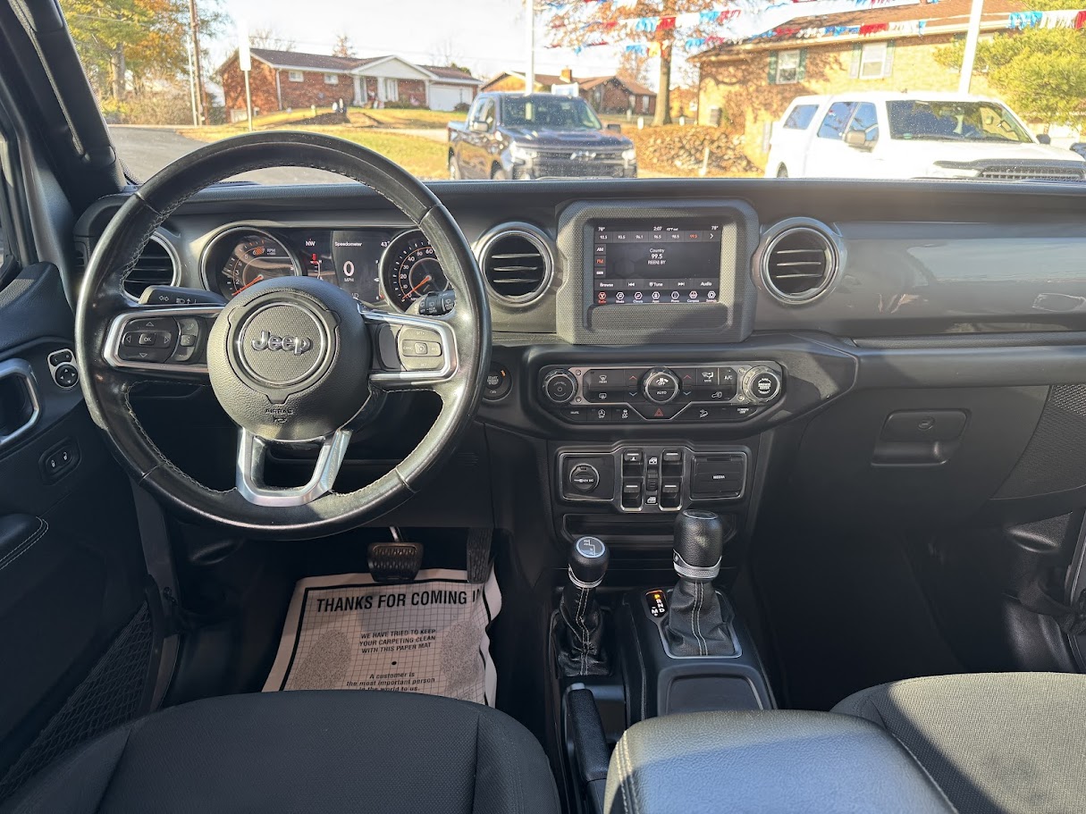 2020 Jeep Wrangler Unlimited Vehicle Photo in BOONVILLE, IN 47601-9633