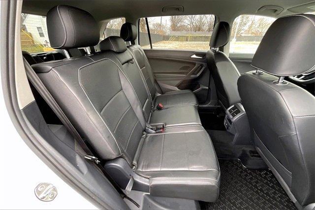 2021 Volkswagen TIGUAN Vehicle Photo in INDEPENDENCE, MO 64055-1314