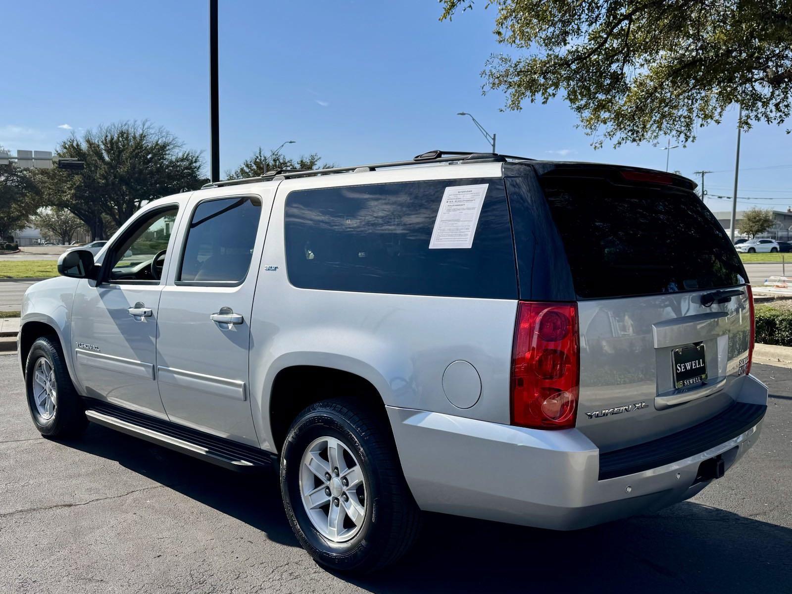 2013 GMC Yukon XL Vehicle Photo in DALLAS, TX 75209-3016