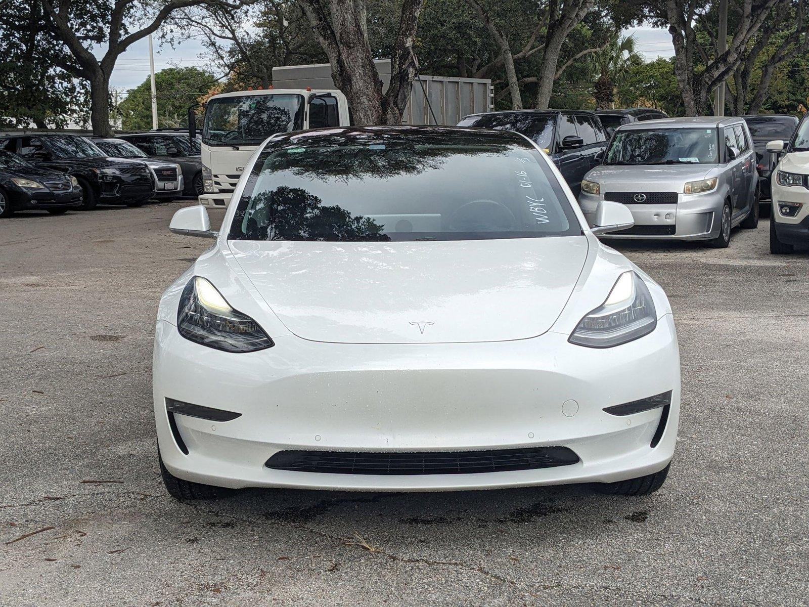 2018 Tesla Model 3 Vehicle Photo in GREENACRES, FL 33463-3207