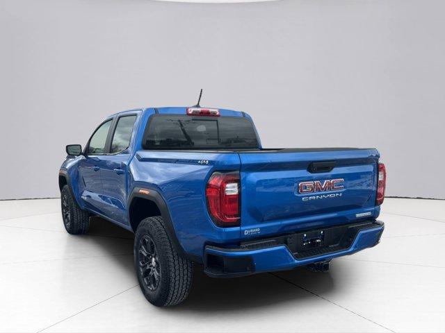 2023 GMC Canyon Vehicle Photo in LEOMINSTER, MA 01453-2952