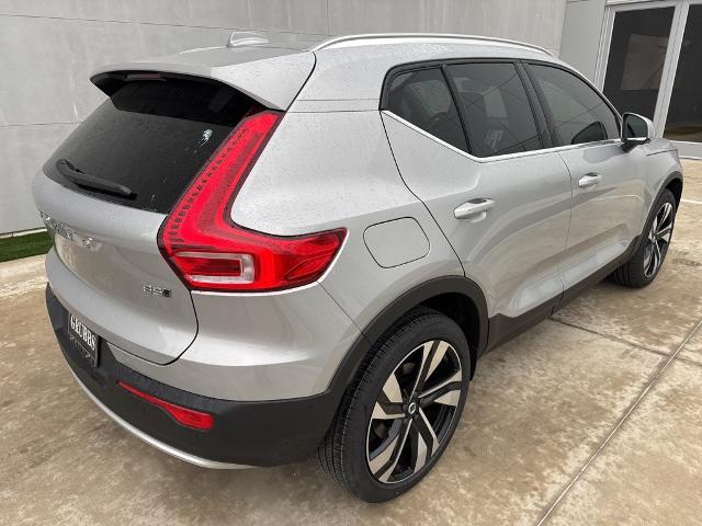 2025 Volvo XC40 Vehicle Photo in Grapevine, TX 76051