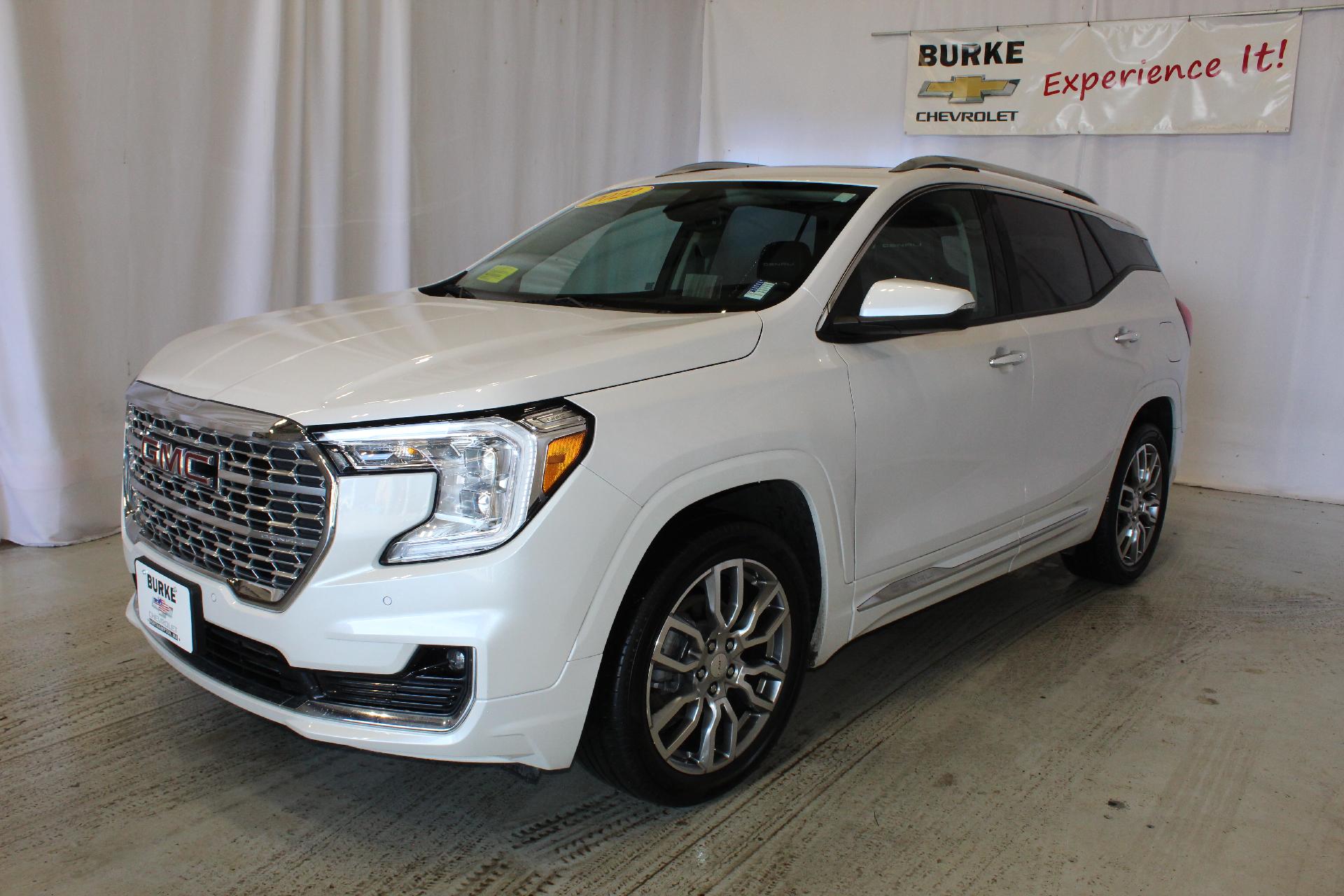 2022 GMC Terrain Vehicle Photo in NORTHAMPTON, MA 01060-1120
