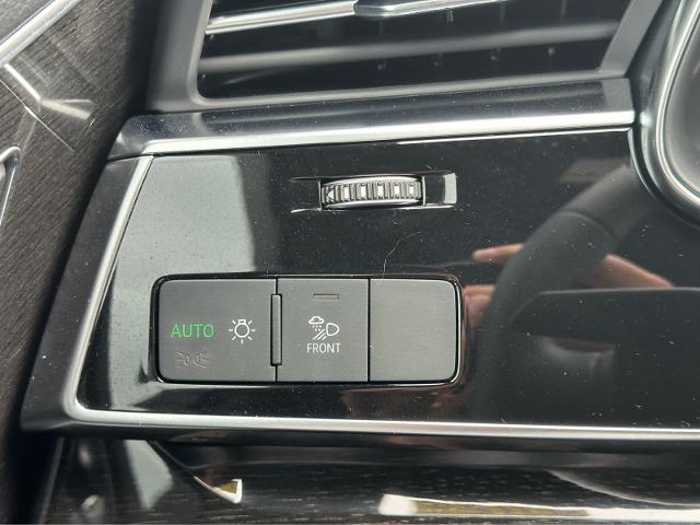 2025 Audi Q7 Vehicle Photo in HOUSTON, TX 77090
